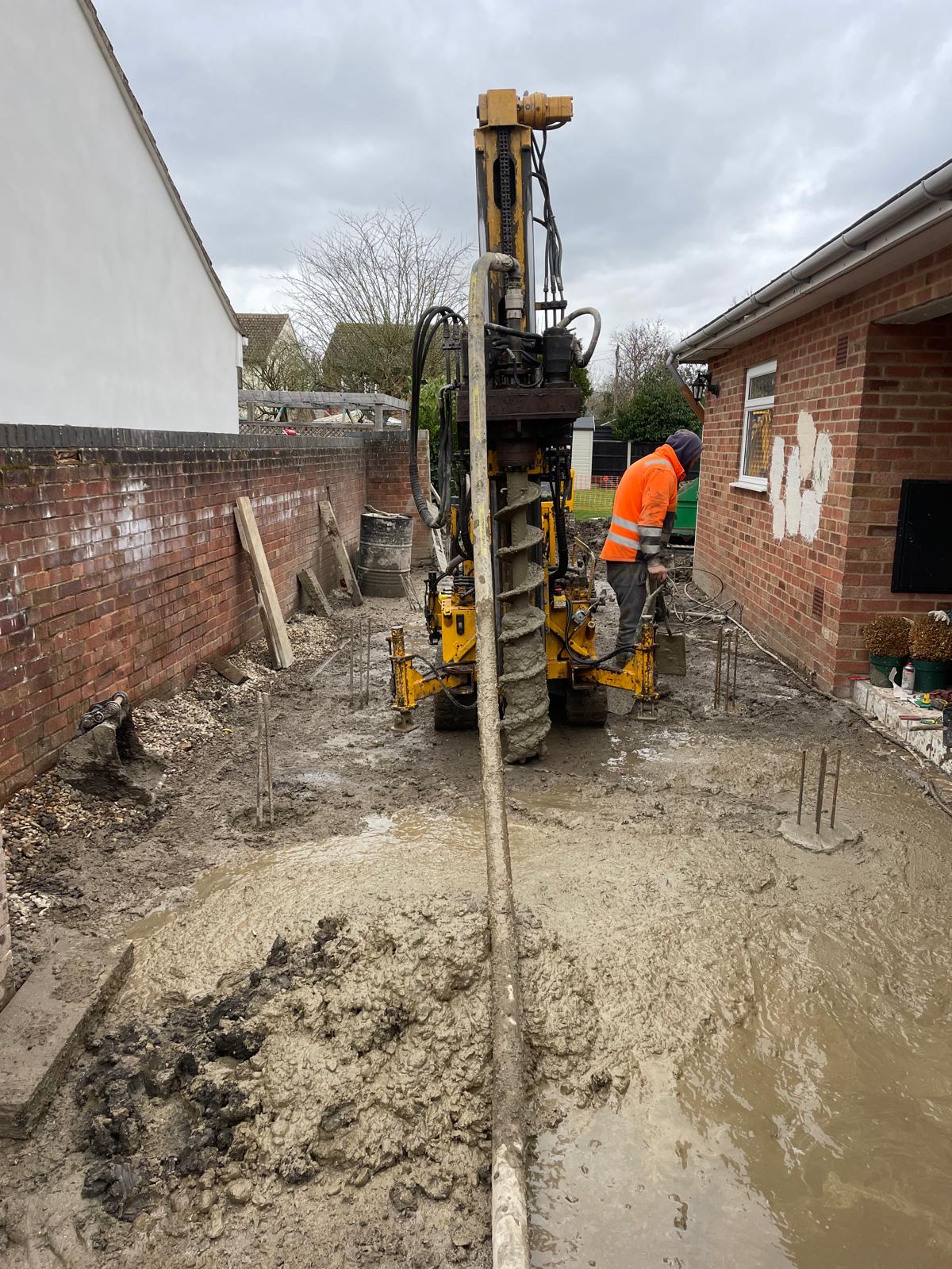 CFA piling in restricted residential side access